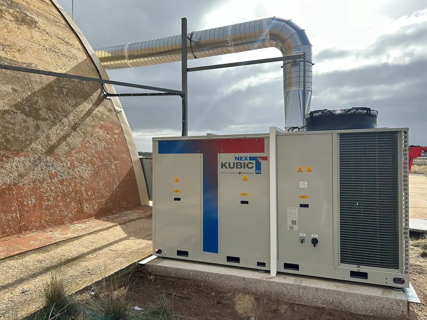 Unidad enfriadora bomba calefacción y climatización 65 kW