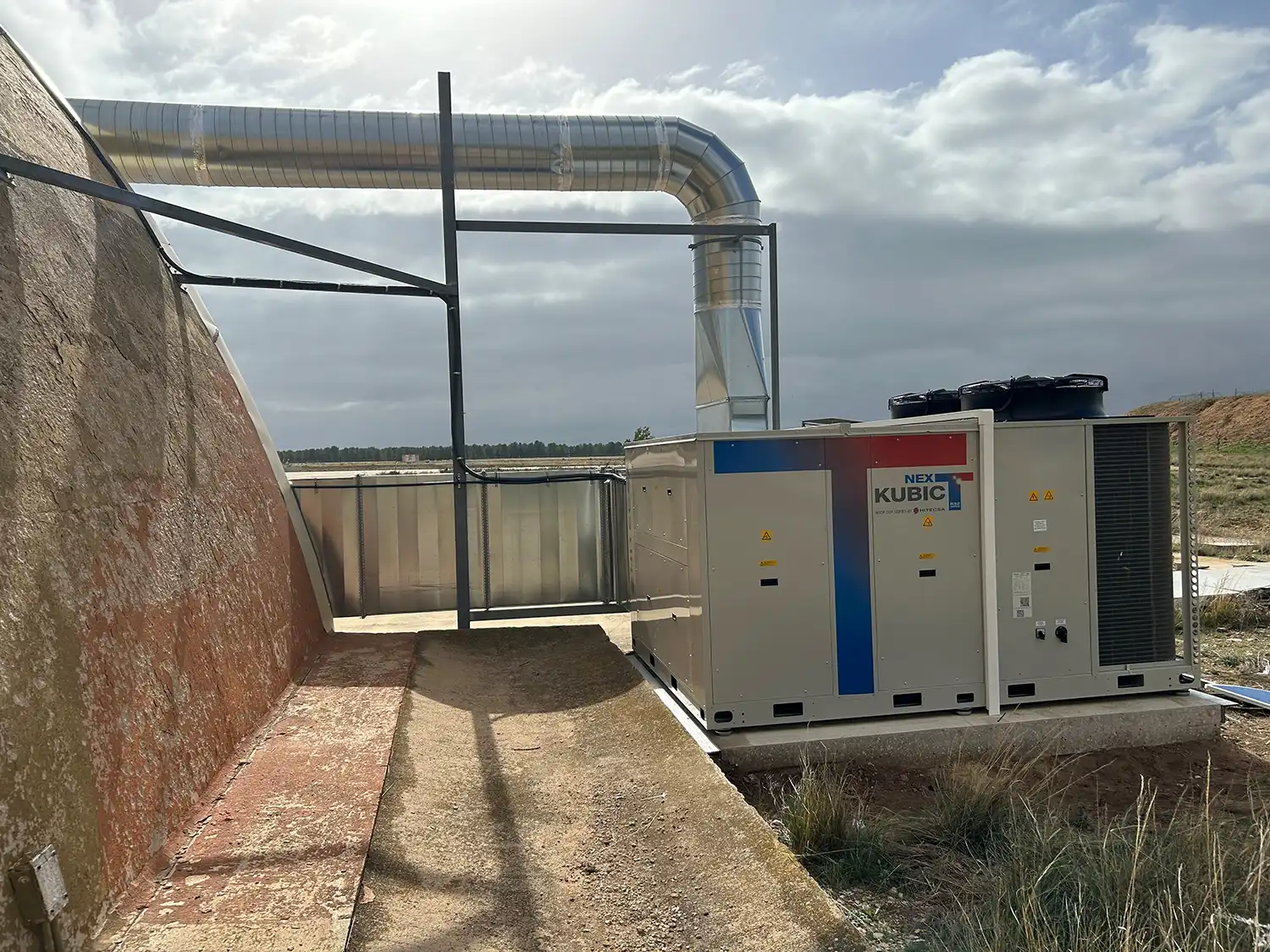 Unidad enfriadora bomba calefacción y climatización 65 kW