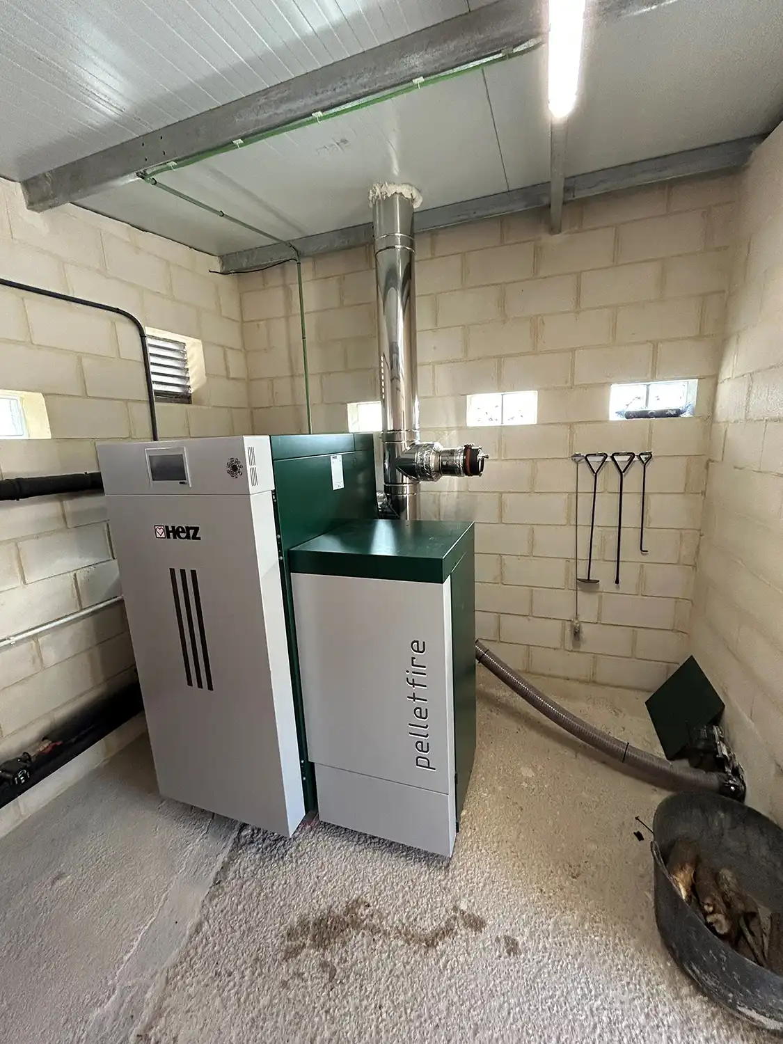 Instalación Caldera inteligente de biomasa