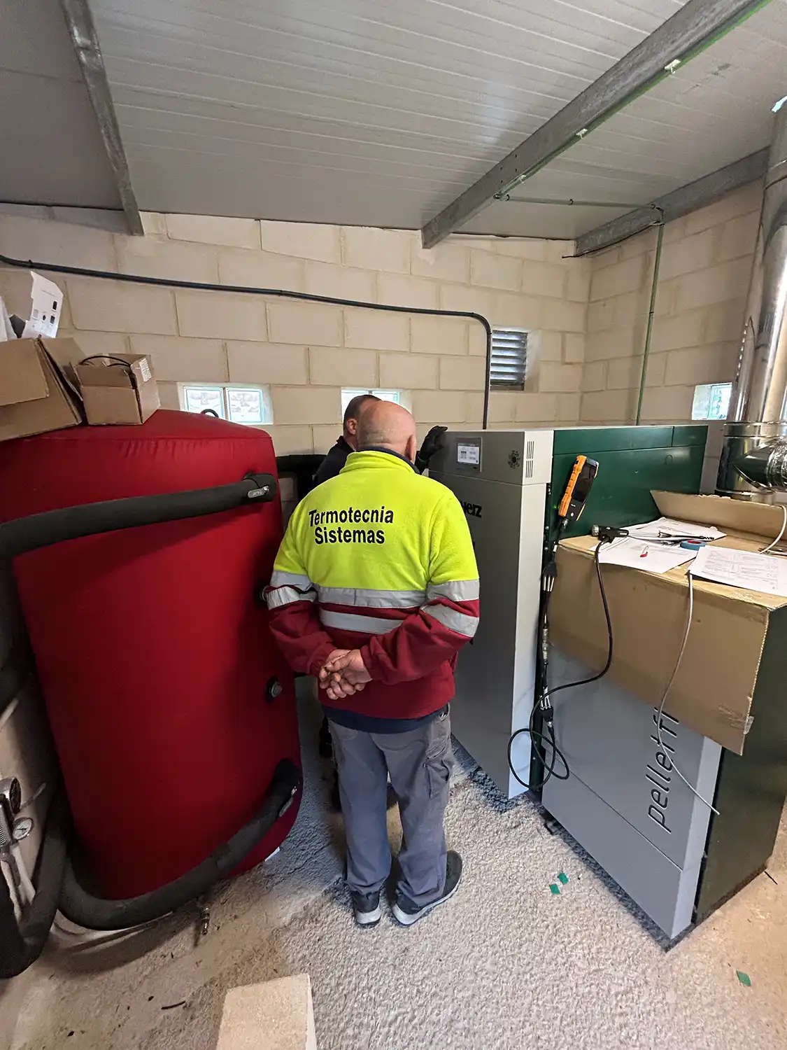 Instalación Caldera inteligente de biomasa